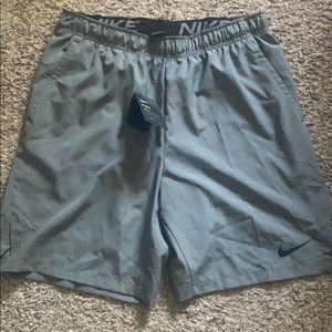 NWT men’s Nike shorts